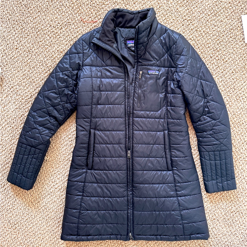 Patagonia black puffer jacket size medium